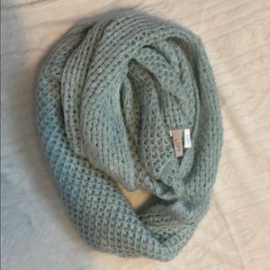 Loft Scarf